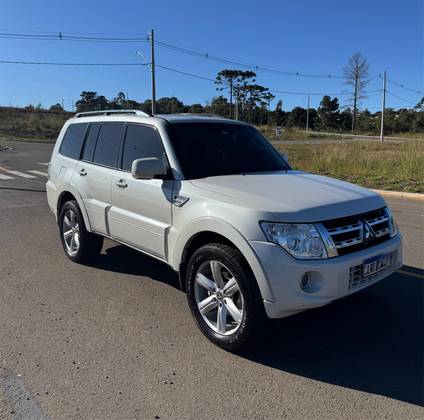MITSUBISHI PAJERO FULL 3.2 HPE 4X4 16V TURBO INTERCOOLER DIESEL 4P AUTOMÁTICO